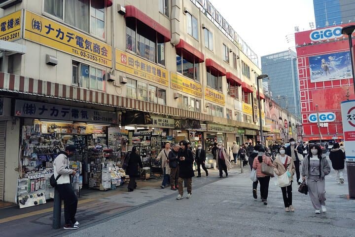 Tokyo: Akihabara Otaku Tour - 1.5h Guided Shopping — photo 12