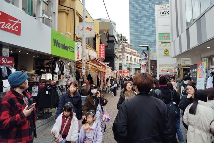Tokyo Experience kawaii in Harajuku City Walking Tour 1 Hour — photo 9