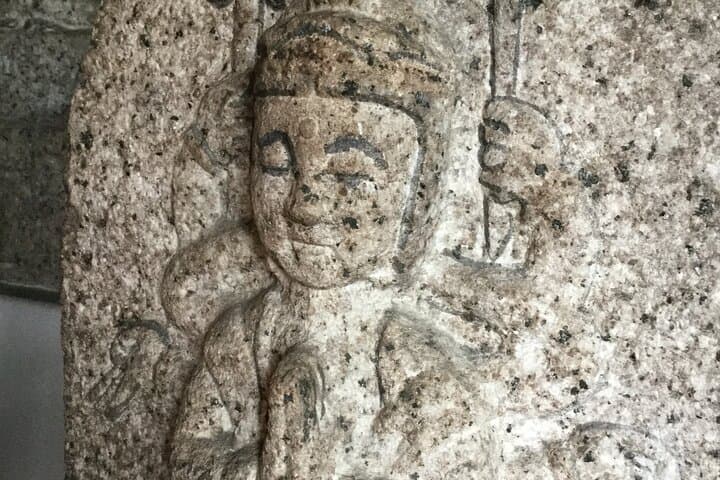 Buddhas at a Temple and Tea Ceremony Experience