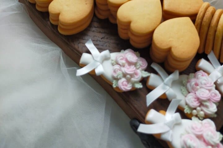 Cooking experience to squeeze “sakura” with icing cream in Tokyo — photo 5