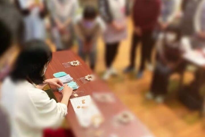 Real Flower Cake Cooking Experience in Nerima,Tokyo — photo 6