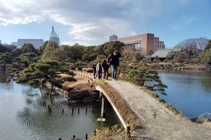 Tokyo Kiyosumi Garden Tour Stonework Pond and Sky Tree Views — photo 3