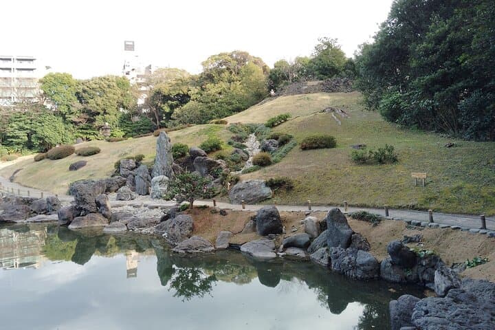 Tokyo Kiyosumi Garden Tour Stonework Pond and Sky Tree Views — photo 12