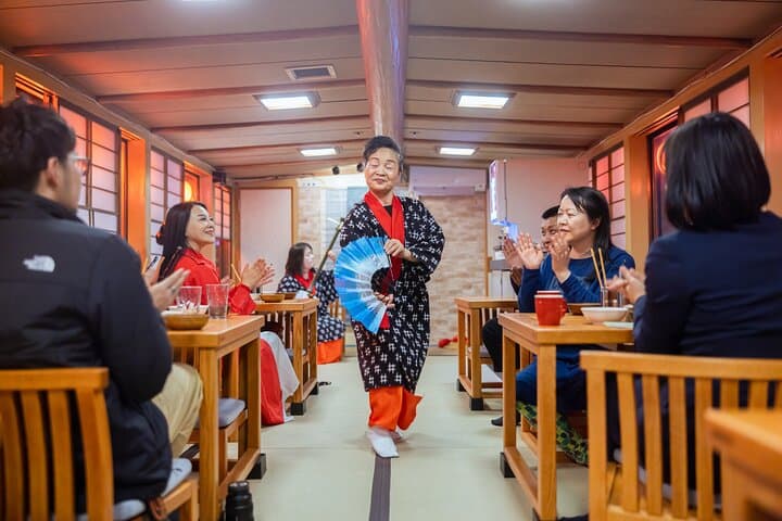 Tokyo SumidaRiver Fireworks Festival Cruise& Dinner& Show& Drinks — photo 6