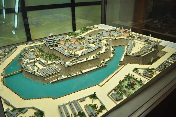 Osaka Castle & Samurai Tour: Entry Included Option — photo 12