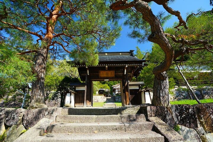 Half Day Walking Tour Takayama’s Hidden Gems and Temple Walk — photo 7