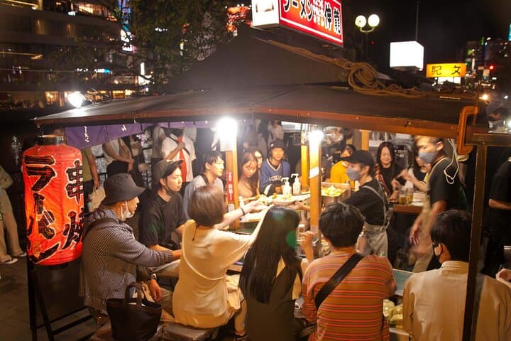Fukuoka Night Tour: Guided Yatai, Local Izakaya & River Cruise — photo 16