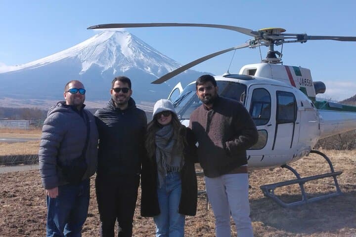 【TOKYO→FUJI】 Helicopter Oneway Transfer 35mins — photo 3