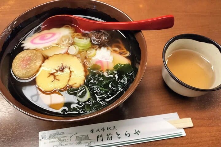 Tokyo Shibamata Retro Bike Tour with Lunch & Coffee — photo 3