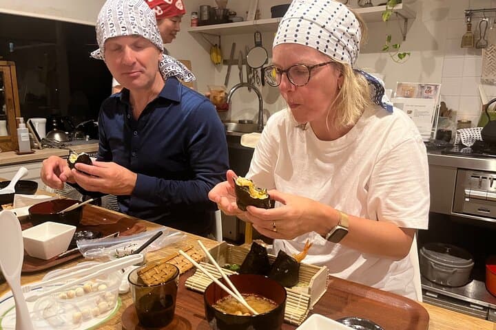 Home Made Onigiri and Matcha Cooking Class in Hiroshima — photo 4