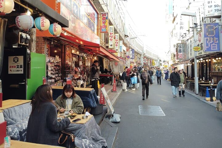 Tokyo: Ueno Retro Night Guided Tour of Ameyoko Bars — photo 12