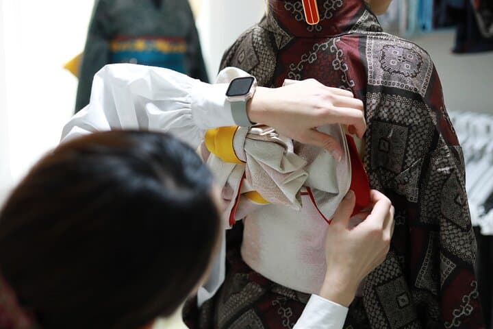Oshima Tsumugi Kimono Dress Rental from Kagoshima — photo 14