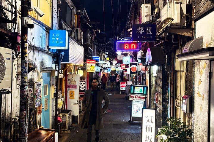 [Private]Shinjuku Golden Gai Bar Hopping w/ Japanese Local Guide — photo 15