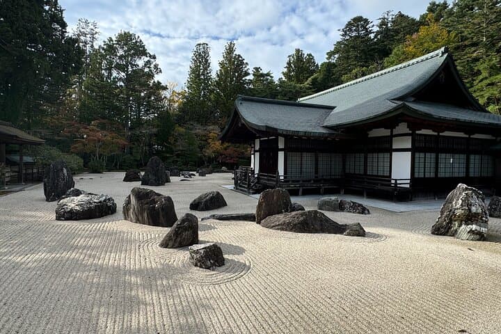Koyasan: Half-Day Guided Tour - Okuno-in, Kongobuji & Danjo Garan — photo 13