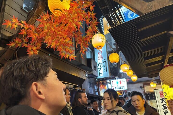 Tokyo: Shinjuku Bar Crawl Tour -3 Drinks & Local foods- — photo 12