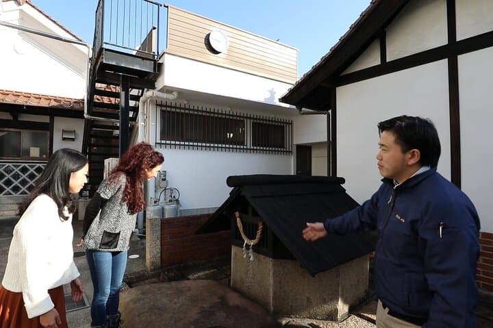 Hiroshima Saijo Sake Tasting Calligraphy and Dinner Private Tour — photo 2