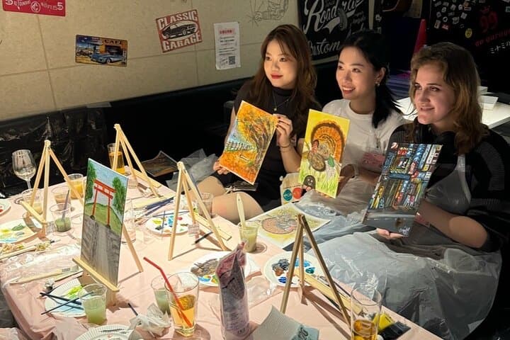 Paint and wine experience: Shibuya enjoying seasonal Japanese culture — photo 4