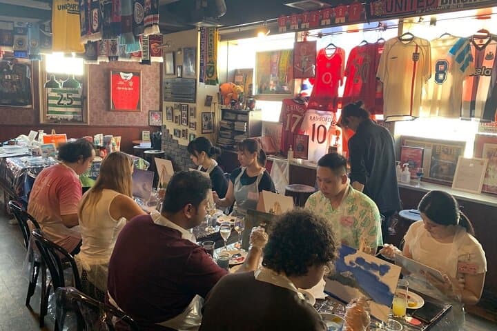 Paint and wine experience: Shibuya enjoying seasonal Japanese culture — photo 16