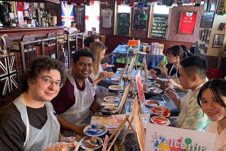 Seasonal Japanese Culture Osaka Paint and Wine Experience — photo 11