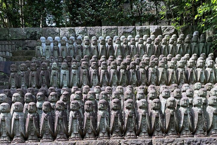 Fun Personalized Kamakura Walking Tour with a Local Guide — photo 8