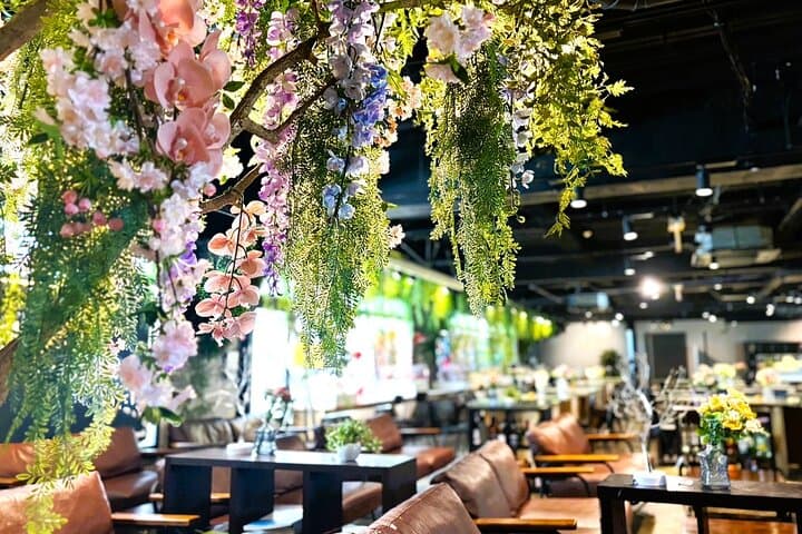 Cherry blossom & Japanese Sake Tasting in Shinjuku — photo 15
