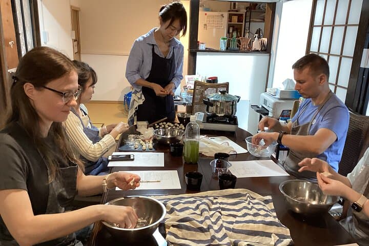 Cooking Class: Make a Local Delicacy in a Japanese House — photo 16