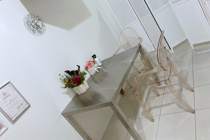 Skincare Salon for Adult Women in Honmachi Osaka — photo 4