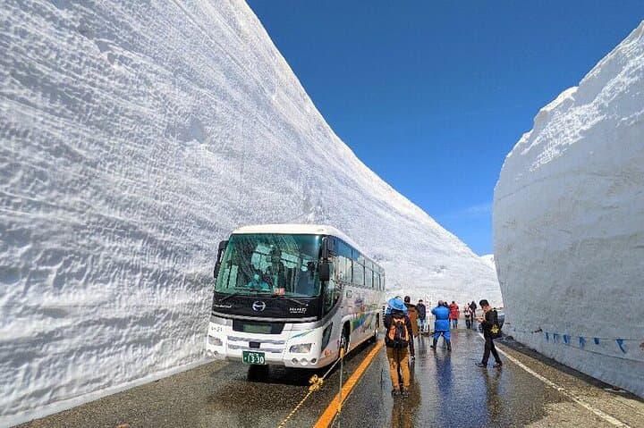 Day Trip to Tateyama Kurobe Alpine Route from Nagoya — photo 3