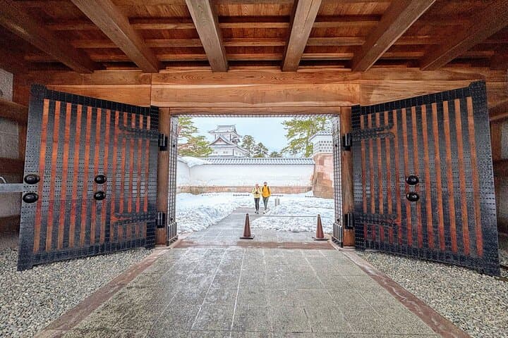 True Kanazawa: Private Walking tour with a Local guide — photo 16