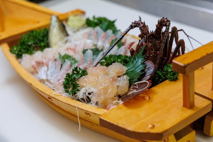 Local fresh fish shop premium backyard experience — photo 8