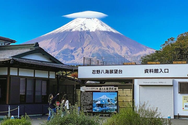 Mt. Fuji 5th, Oshino Hakkai, Onsen Full-Day Trip From Tokyo — photo 5
