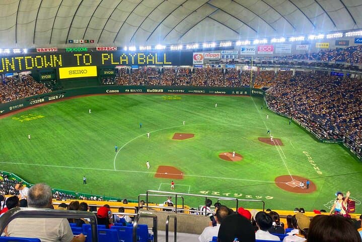 Baseball Professional • Yomiuri Giants — photo 7