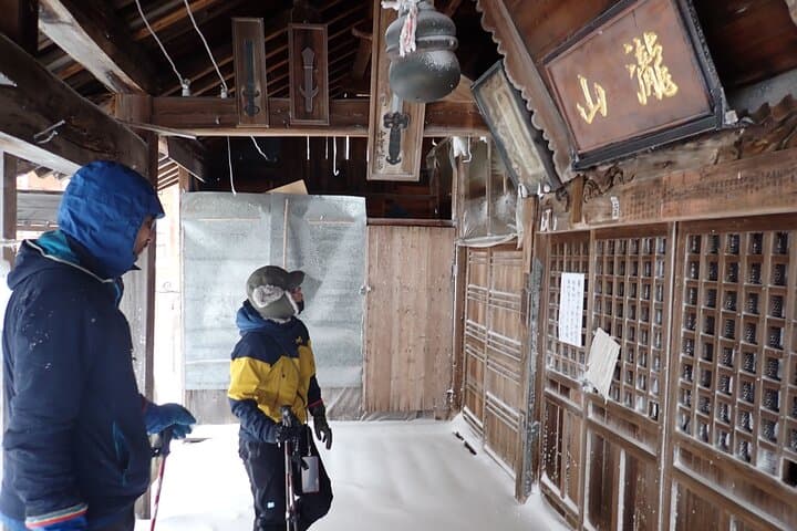 Private Snow Monkey & Frozen Waterfall — Nagano Winter Tour — photo 10