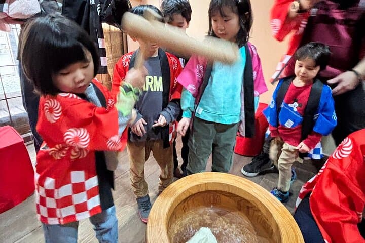 【Family Friendly】Traditional Mochi Pounding Experience — photo 11
