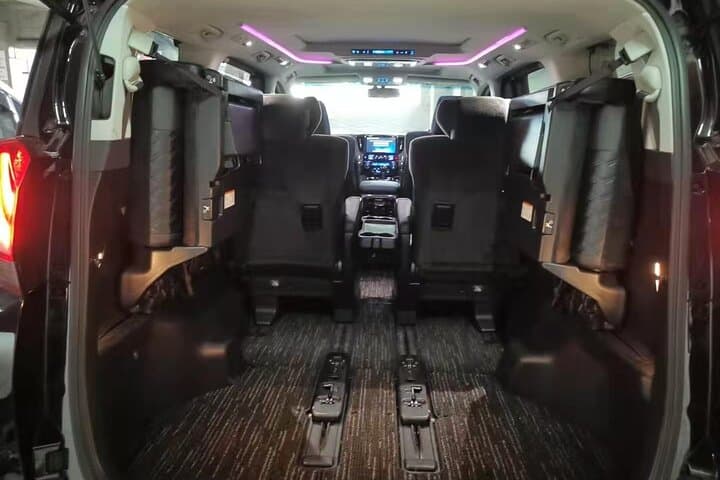 Haneda Airport(HND) Private Transfer to Central Tokyo (1-9 pax) — photo 6