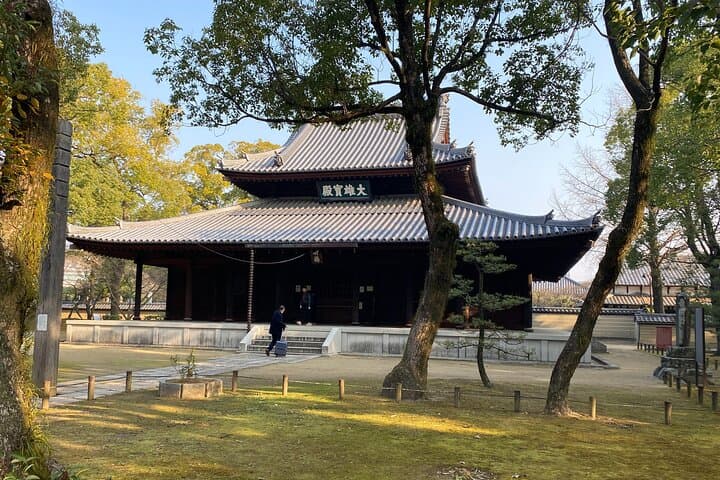 Fukuoka Castle and Hakata Highlights — photo 11
