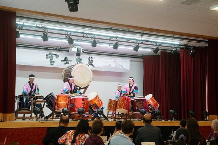 Mt Fuji and Hakone 1 Day Tour from Tokyo with Indian Thali Lunch — photo 12