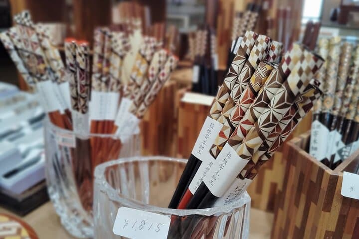 Yosegi Zaiku Craft Experience in Hakone — photo 4