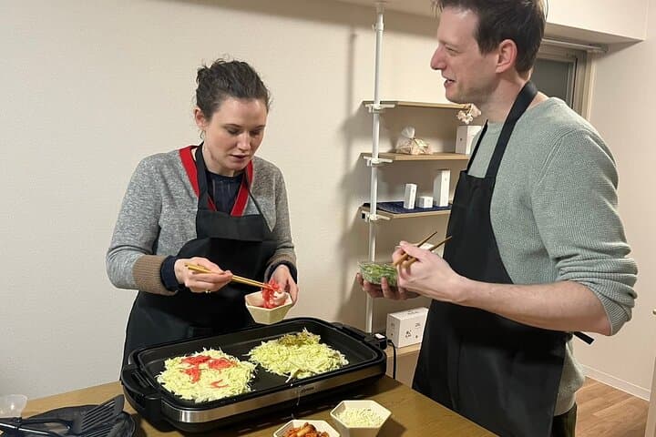 Osaka Okonomiyaki Cooking Class "Learn here and make it at home" — photo 3