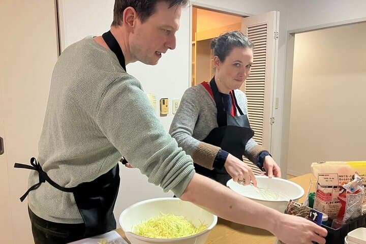 Osaka Okonomiyaki Cooking Class "Learn here and make it at home" — photo 6