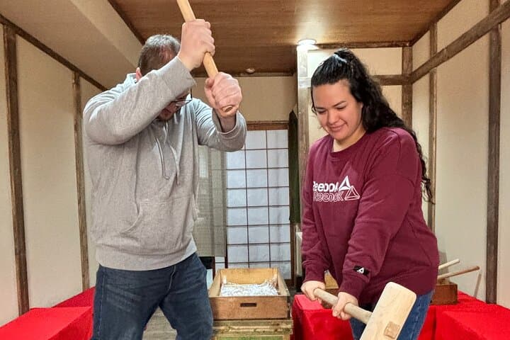 【For adult】Traditional Mochi Pounding Experience with Tasting — photo 5