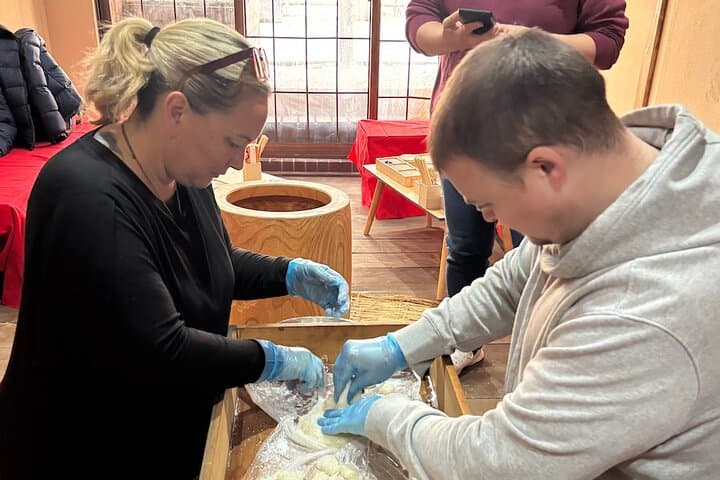 【For adult】Traditional Mochi Pounding Experience with Tasting — photo 11