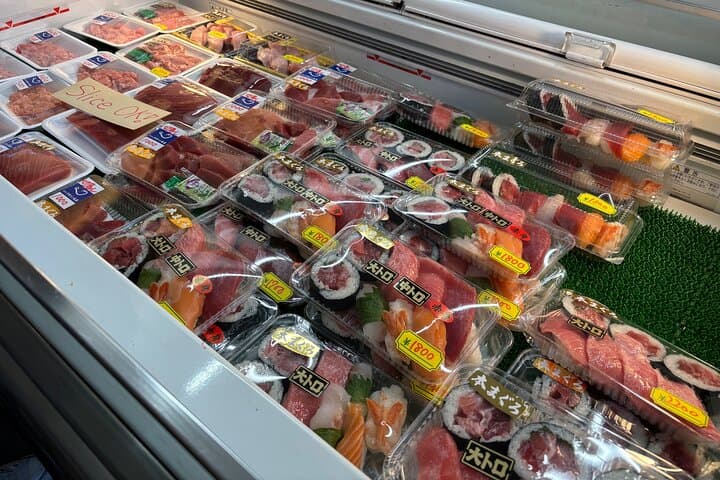 Tsukiji Fish Market Private Food Tour in Tokyo — photo 4