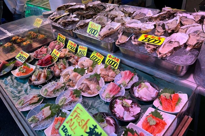 Tsukiji Fish Market Private Food Tour in Tokyo — photo 2