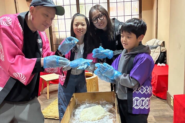 【Family Friendly】Traditional Mochi Pounding Experience — photo 14