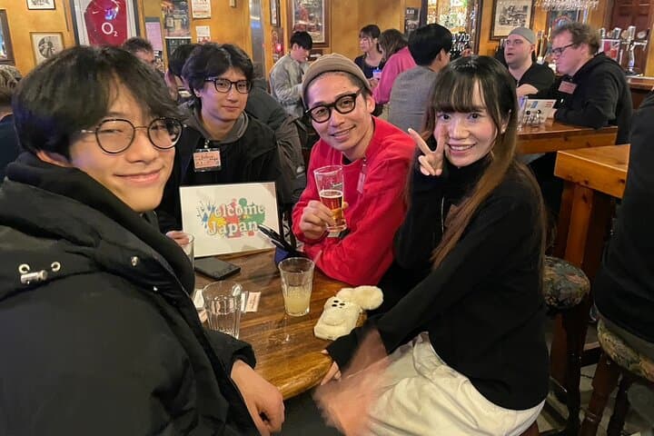 Meet Locals and Japanese Speaking Experience at British Pub Osaka — photo 4