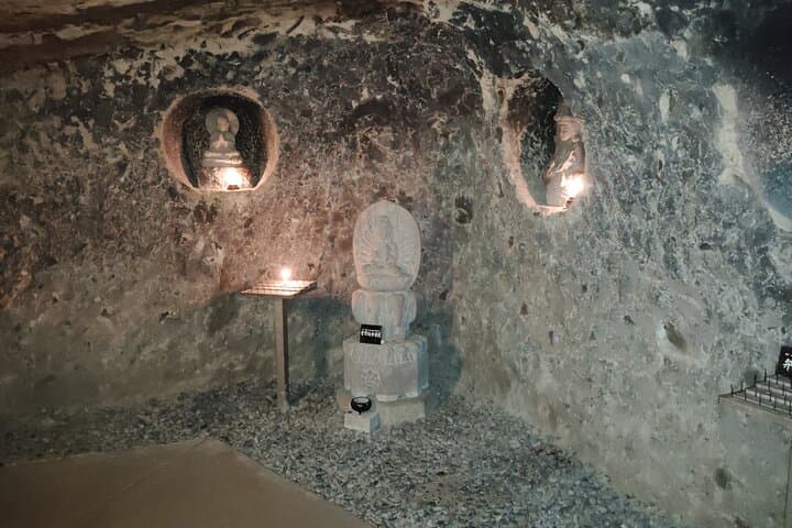 Sacred Giants and Hidden Caves: A Kamakura Journey Through Time — photo 8