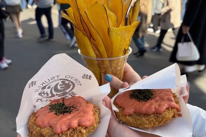 Tsukiji Fish Market Private Food Tour in Tokyo — photo 8