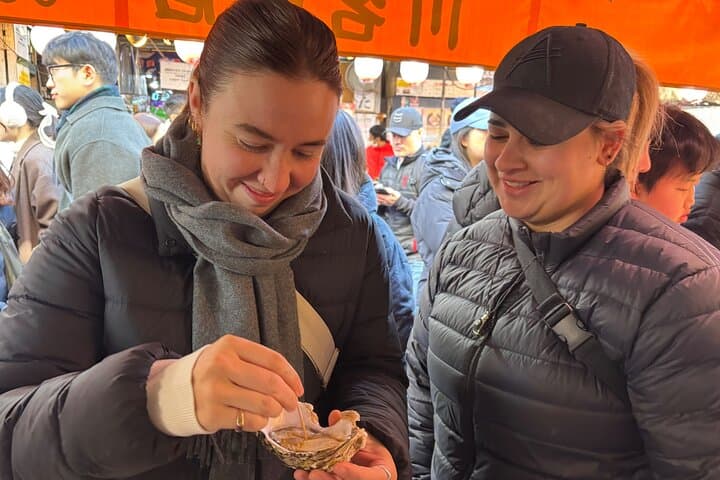 Tsukiji Fish Market Private Food Tour in Tokyo — photo 3