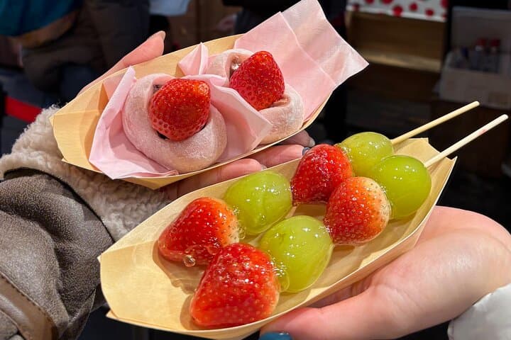 Tsukiji Fish Market Private Food Tour in Tokyo — photo 10